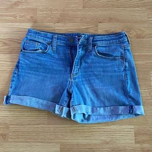 Universal Thread Women’s Jean Shorts